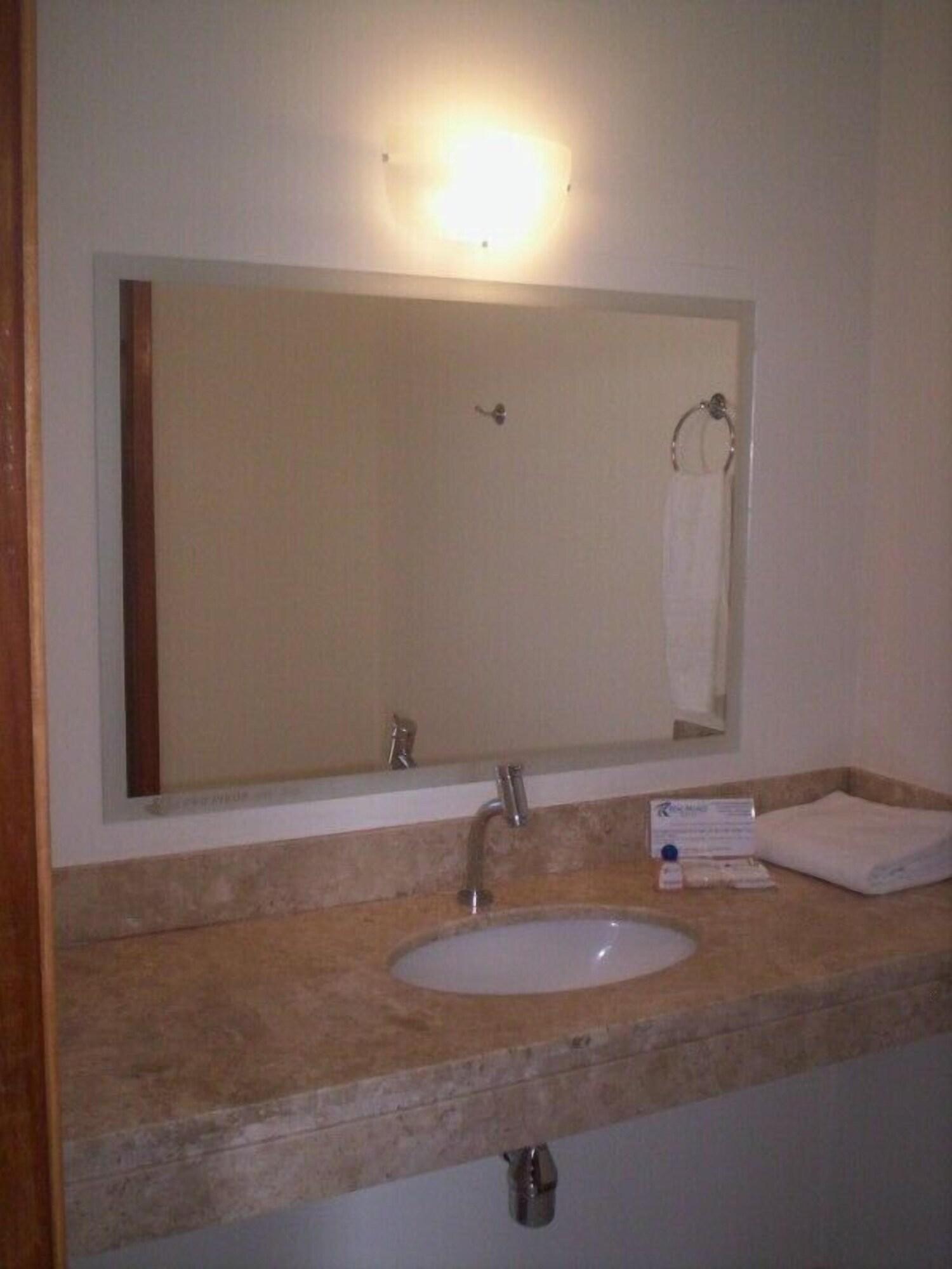 Real Palace Hotel Tres Lagoas Bagian luar foto
