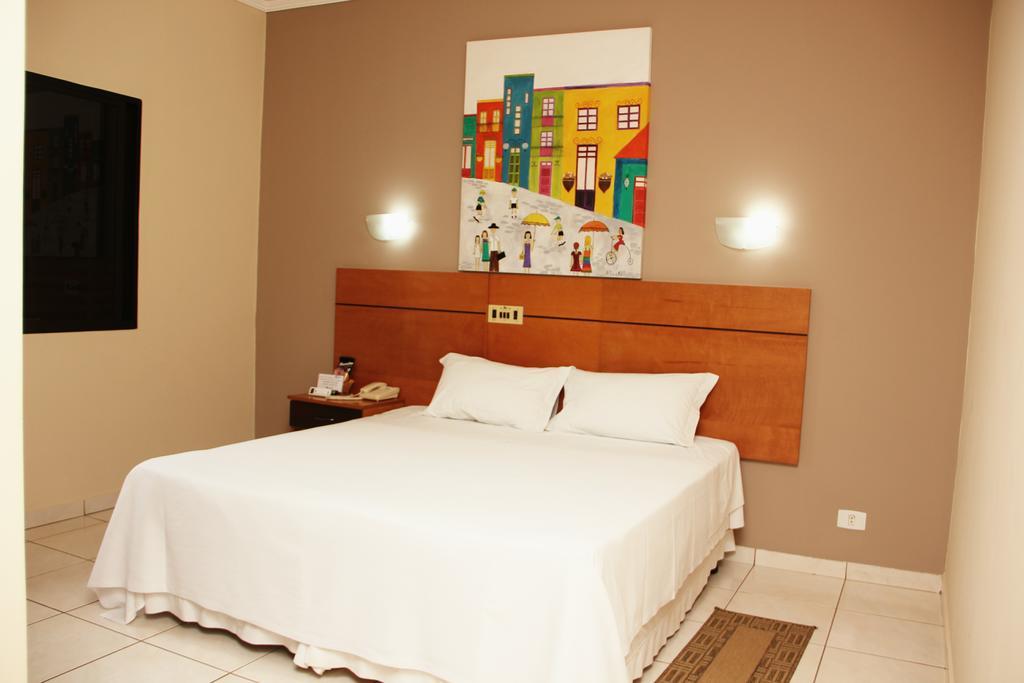 Real Palace Hotel Tres Lagoas Bagian luar foto